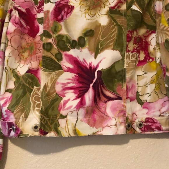 Caribbean Joe Floral 6 button jacket Sm with 4 pockets on front 2 inside pockets - Picture 5 of 12